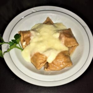 Alfredo: salsa blanca, queso parmesano