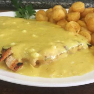 Pollo a la mostaza con papas noissette