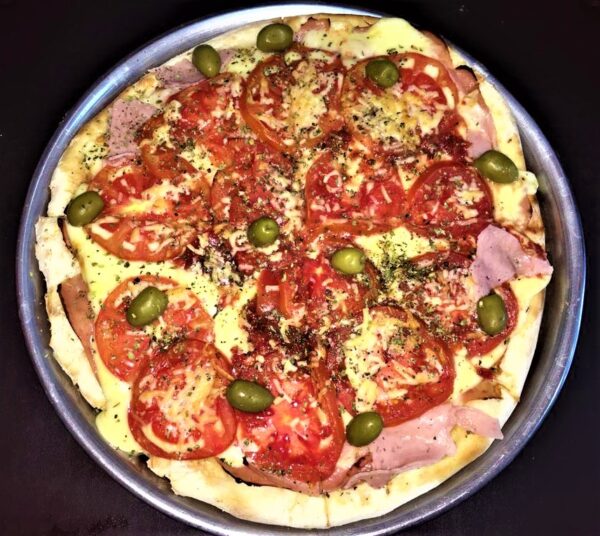 Pizza Napolitana con jamón