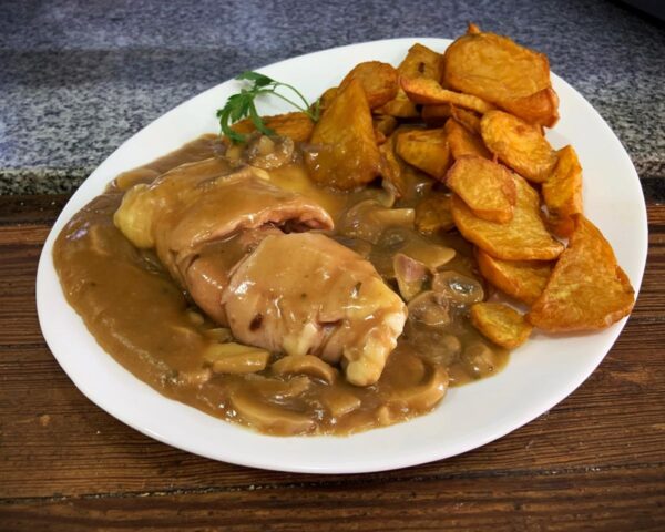 Muslitos de pollo Richard con batatas fritas