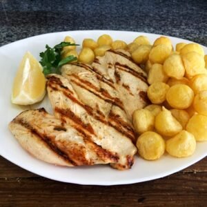 Suprema de pollo grille con papas noissette