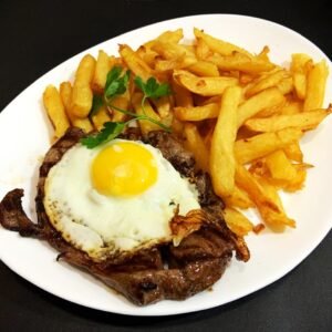 Bife de cuadril con papas fritas ½ caballo