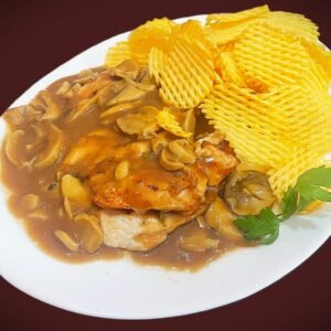 Pollo al champiñón con papas rejilla