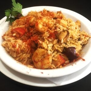 Arroz “Gran Cosme” (Camarones, mejillones, aros de calamar, olivas negras, ajo y pimentón)
